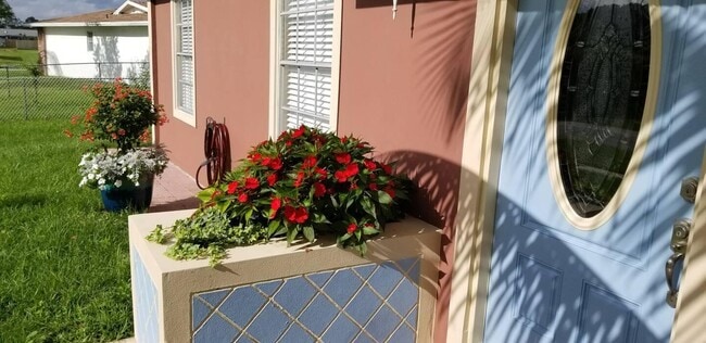 property at 864 SE Festivo Ct