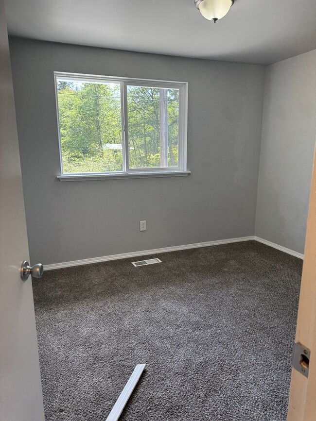 property at 2006 Burbank Ave NW