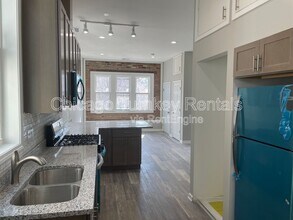 2822 W 25th St in Chicago, IL - Building Photo - Building Photo