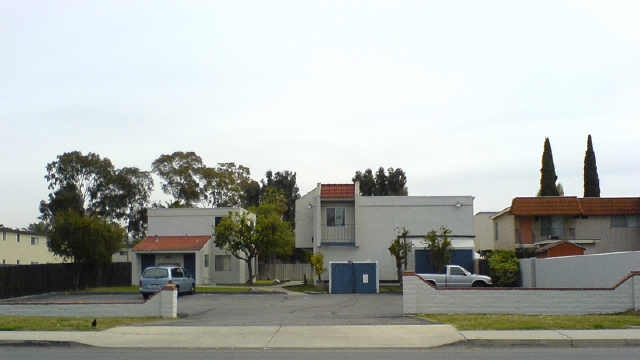 Mollison Terrace in El Cajon, CA - Foto de edificio - Building Photo