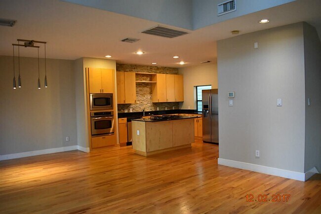 4338 Spencer St in Houston, TX - Building Photo - Building Photo