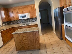 3014 Great Egret Way in Sacramento, CA - Building Photo - Building Photo