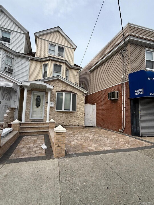 89-15 Sutter Ave in Queens, NY - Building Photo