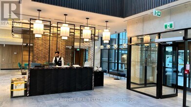 251 Manitoba St in Toronto, ON - Building Photo - Building Photo