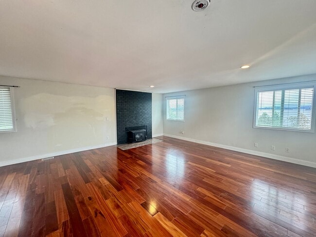 10123 Cornell Ave S in Seattle, WA - Building Photo - Building Photo