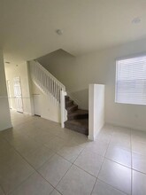 3288 W 106th Terrace in Hialeah, FL - Building Photo - Building Photo