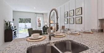 96 Playa De Luna Ln in St. Augustine, FL - Building Photo