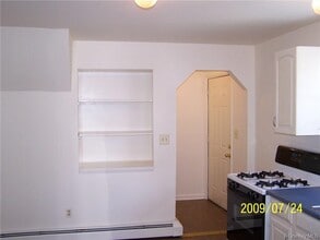 15 1/2 North St in Warwick, NY - Building Photo - Building Photo