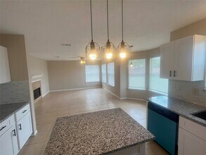8202 Alabaster Dr in Houston, TX - Building Photo - Building Photo