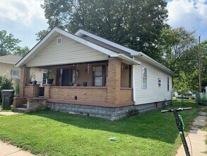 330 S Rural St in Indianapolis, IN - Building Photo - Building Photo