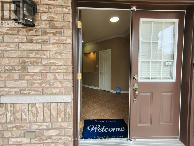 279 Twin Hills Crescent in Vaughan, ON - Building Photo - Building Photo