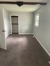 2017 Stanhope Rd in Springfield, IL - Foto de edificio - Building Photo