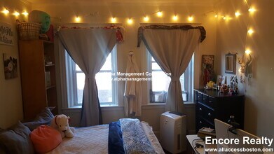 163 Summer St, Unit 33 in Somerville, MA - Foto de edificio - Building Photo