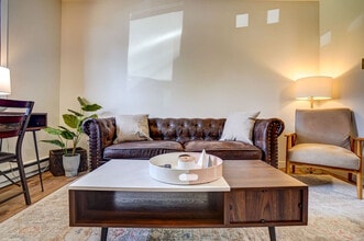 1217 E Wilson St in Madison, WI - Building Photo - Building Photo