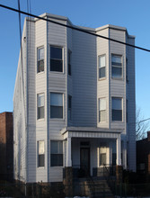 74 W Lincoln Ave in Mount Vernon, NY - Building Photo - Building Photo