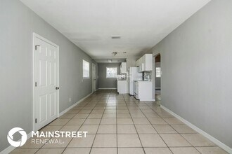 1817 E Knollwood St in Tampa, FL - Building Photo - Building Photo