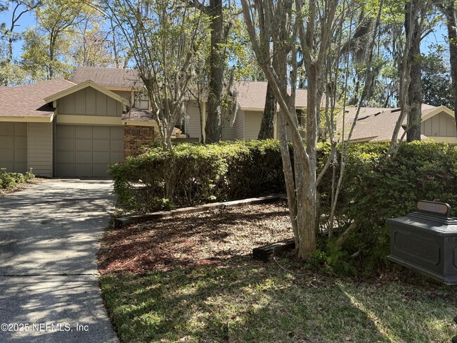 654 Wells Landing Dr in Orange Park, FL - Building Photo - Building Photo