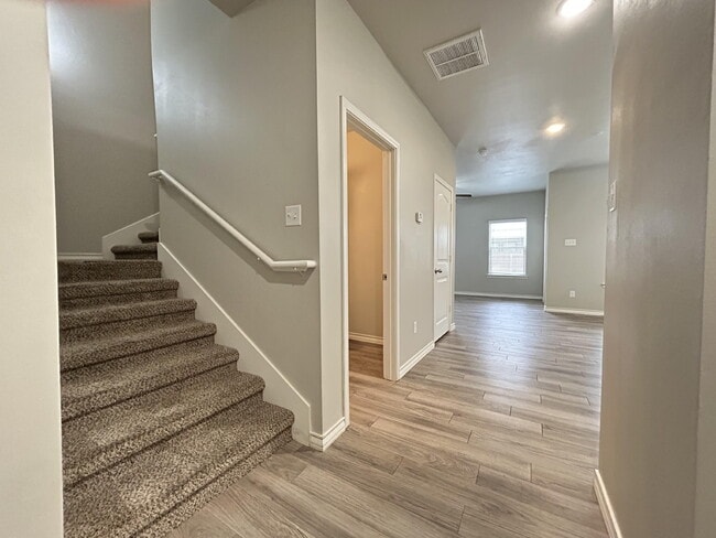 6040 24th St in Lubbock, TX - Building Photo - Building Photo