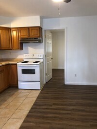 314 W North St, Unit A photo'