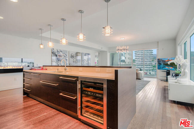 property at 6250 Hollywood Blvd