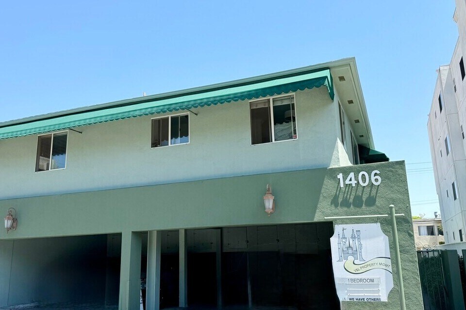 1406 S Saltair Ave in Los Angeles, CA - Building Photo
