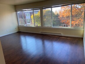 1401 E Harrison St in Seattle, WA - Building Photo - Building Photo
