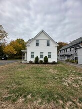 17 Central St, Unit Apt. 4 in Derry, NH - Building Photo - Building Photo