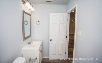 1302 N Dover Ave in Lubbock, TX - Building Photo - Building Photo