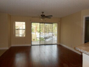 9999 Summerbreeze Dr, Unit 1008 in Sunrise, FL - Building Photo - Building Photo