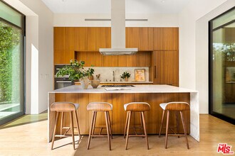 8732 Rangely Ave in West Hollywood, CA - Building Photo - Building Photo