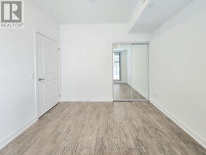 543-543 Richmond St W in Toronto, ON - Building Photo - Building Photo