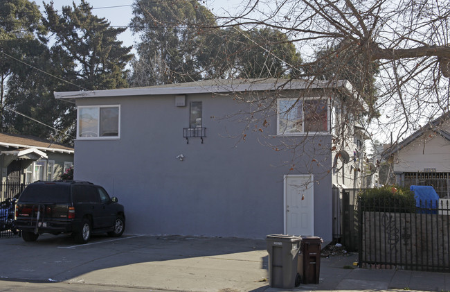 2262-2270 High St in Oakland, CA - Building Photo - Building Photo