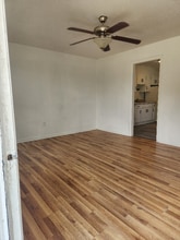4835 N Old Laurens Rd in Gray Court, SC - Building Photo - Building Photo