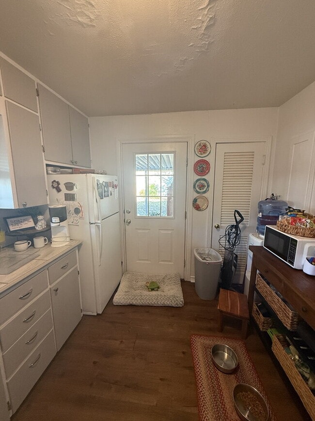 107 S Greenview Dr in Stephenville, TX - Building Photo - Building Photo