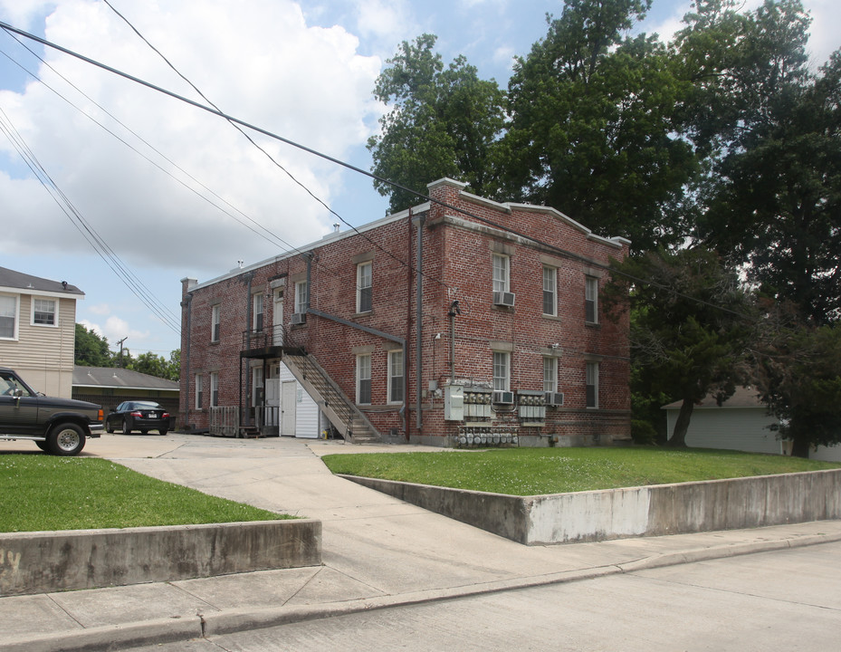 360 W Garfield St in Baton Rouge, LA - Building Photo