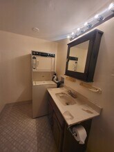2710 W Lakeside Dr in Moses Lake, WA - Building Photo - Building Photo