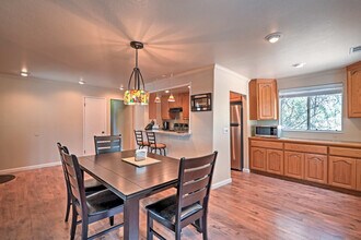 1280 Rucker Ave in Gilroy, CA - Building Photo - Building Photo