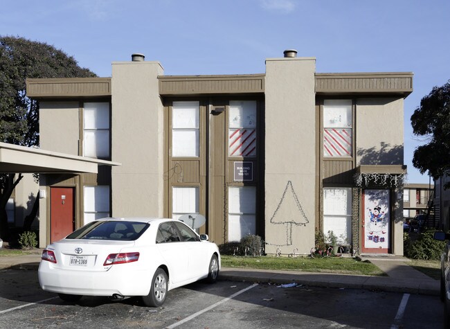 Summer Glen in Dallas, TX - Foto de edificio - Building Photo