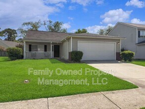8017 Old Hazelwood Rd in North Charleston, SC - Building Photo - Building Photo
