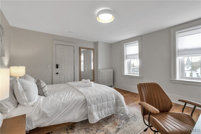 property at 617 Niagara St