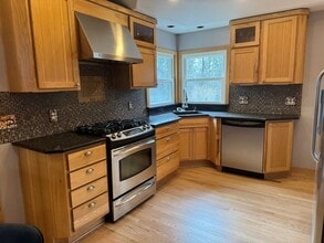 367 Whitney Road West in Penfield, NY - Building Photo - Building Photo