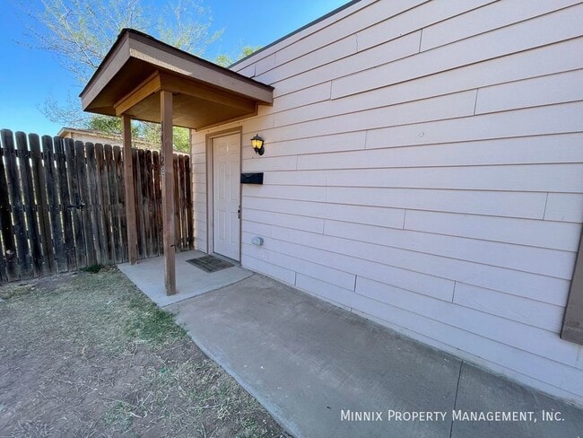 1402 5th Ave in Canyon, TX - Foto de edificio - Building Photo