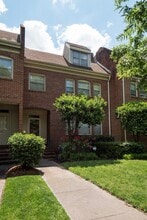 1010 Colonial Ave in Norfolk, VA - Building Photo - Building Photo