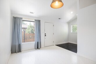 1229 S 800 E in Salt Lake City, UT - Foto de edificio - Building Photo