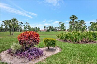 4548 Andover Way in Naples, FL - Foto de edificio - Building Photo
