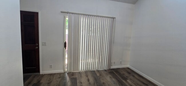 8976 Aberdare St in Ventura, CA - Building Photo - Building Photo