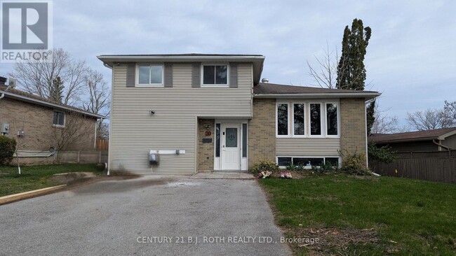 20 Meadowland Ave