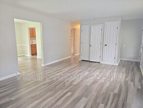 8802 Malvern Hill Rd in Plantation, KY - Building Photo - Building Photo