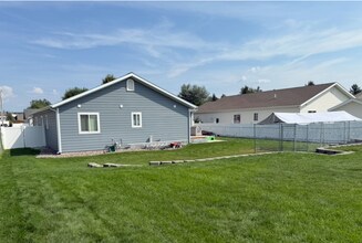 258 Buttercup Loop in Kalispell, MT - Foto de edificio - Building Photo