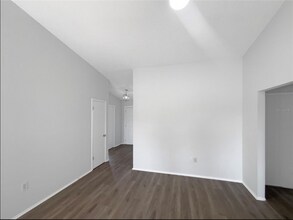 7846 Cayuga Dr in New Port Richey, FL - Foto de edificio - Building Photo